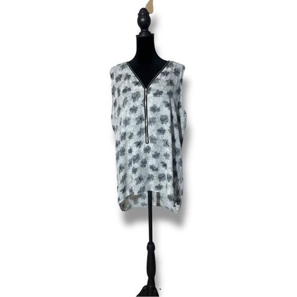 Premise Blue/Gray Floral Geometric Print High-Low 1/2 Silver Zip Front Blouse - Picture 3 of 16